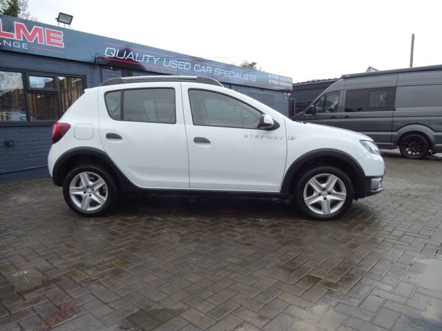 2015 Dacia Sandero Stepway 0.9 TCe Laureate 5dr [Start Stop] finance available