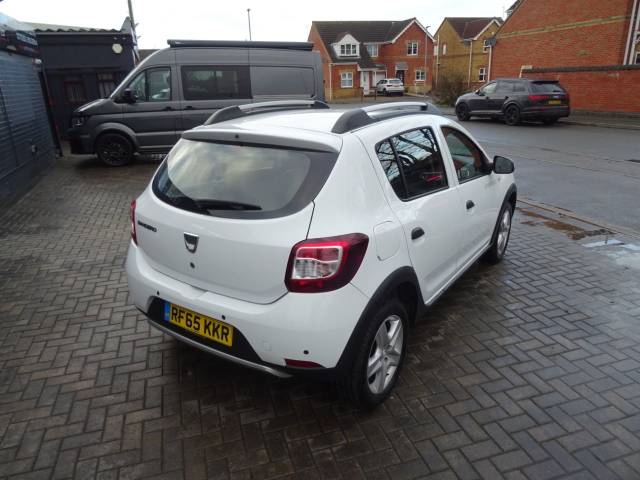 2015 Dacia Sandero Stepway 0.9 TCe Laureate 5dr [Start Stop] finance available