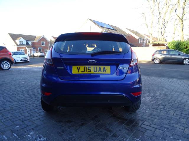 2015 Ford Fiesta 1.0 EcoBoost Zetec 5dr ideal 1st car